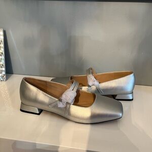 Journee Mary Jane Flats